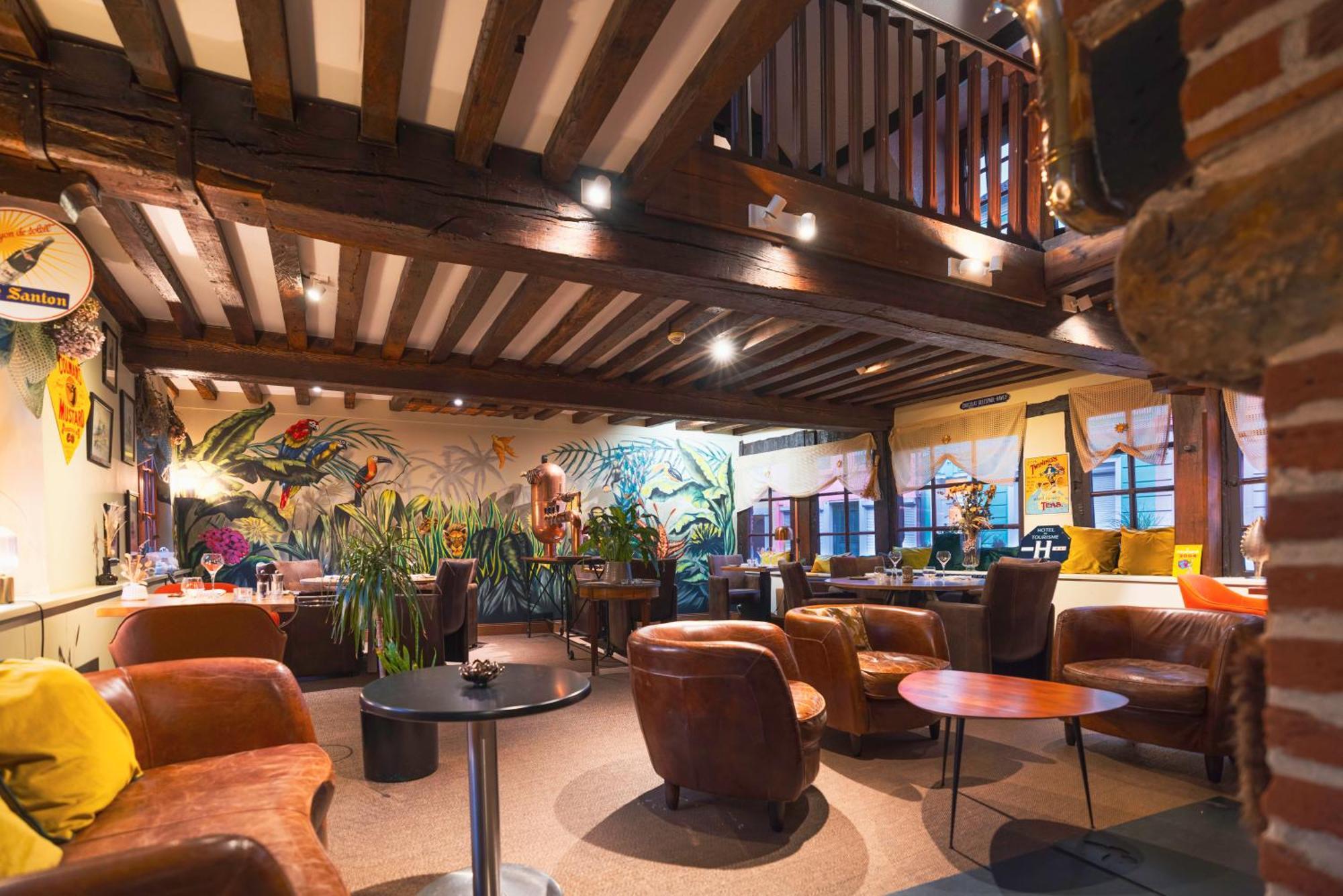 Logis Hotel & Restaurant - Les Hauts De Montreuil Montreuil  Εξωτερικό φωτογραφία