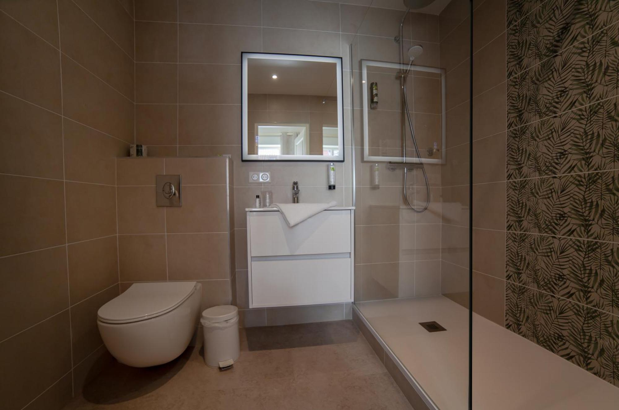 Logis Hotel & Restaurant - Les Hauts De Montreuil Montreuil  Εξωτερικό φωτογραφία